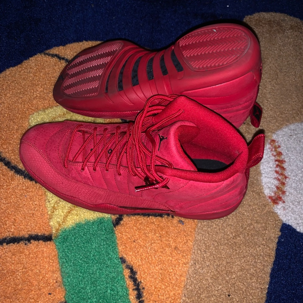 Gym Red Jordan 12